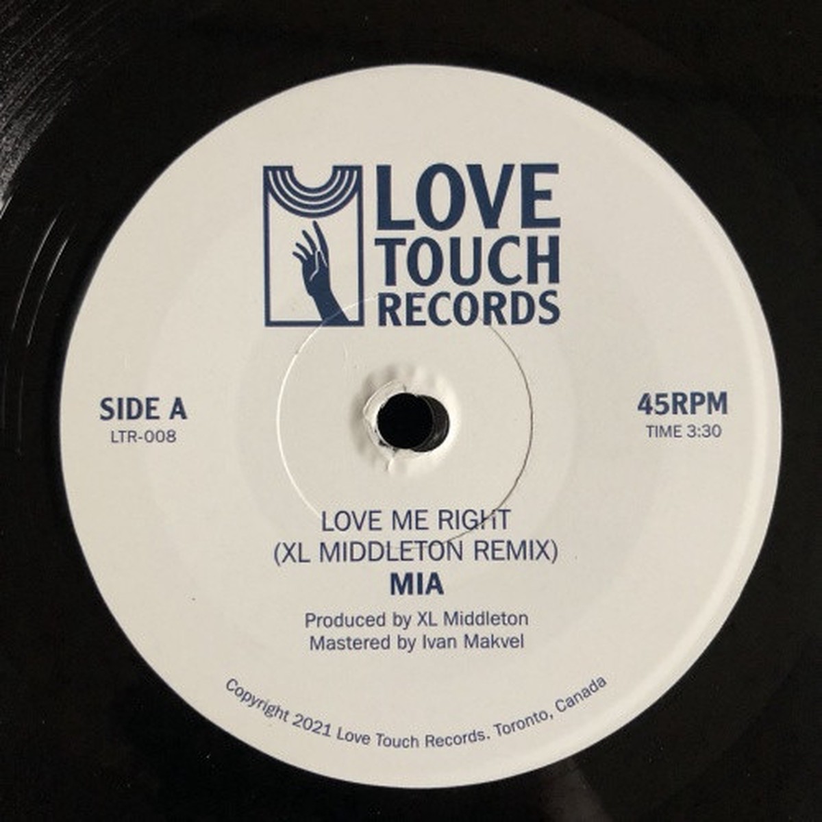 Mia – Love Me Right (Remixes) – 7″ Vinyl