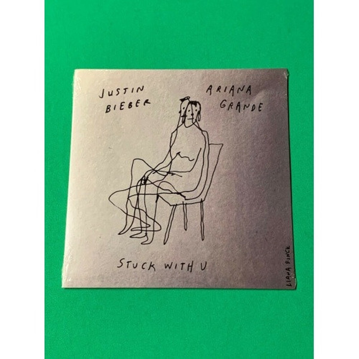 Ariana Grande & Justin Bieber – Stuck With U (Seated) – 7″ Vinyl