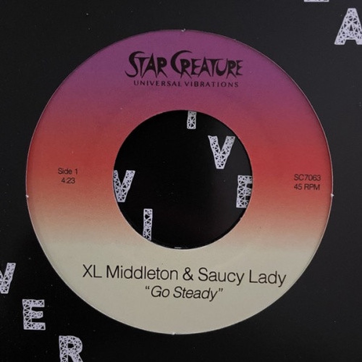 XL Middleton & Saucy Lady – Go Steady – 7″ Vinyl